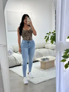 F28347AE-5D43-42F5-AF6C-8F8F1B26BB40.jpeg